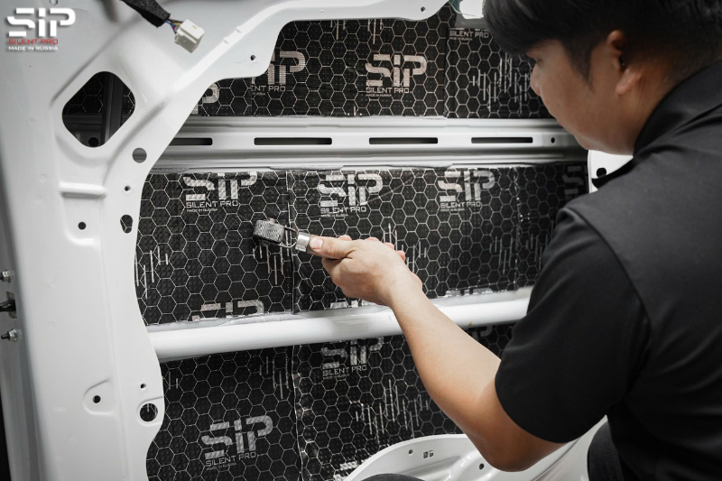 VẬT LIỆU CÁCH ÂM SIP 16 Vị trí cửa xe ô tô - Vật liệu cách âm SIP